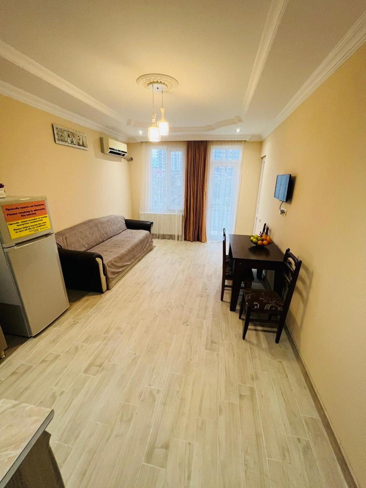 Aparthotel My Home Batumi Kültér fotó