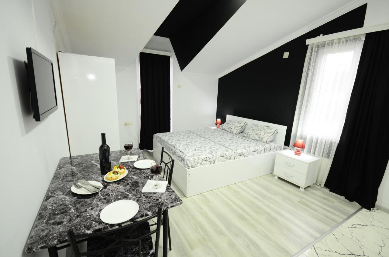Aparthotel My Home Batumi Kültér fotó