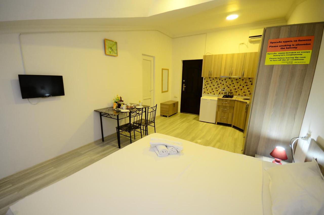 Aparthotel My Home Batumi Kültér fotó