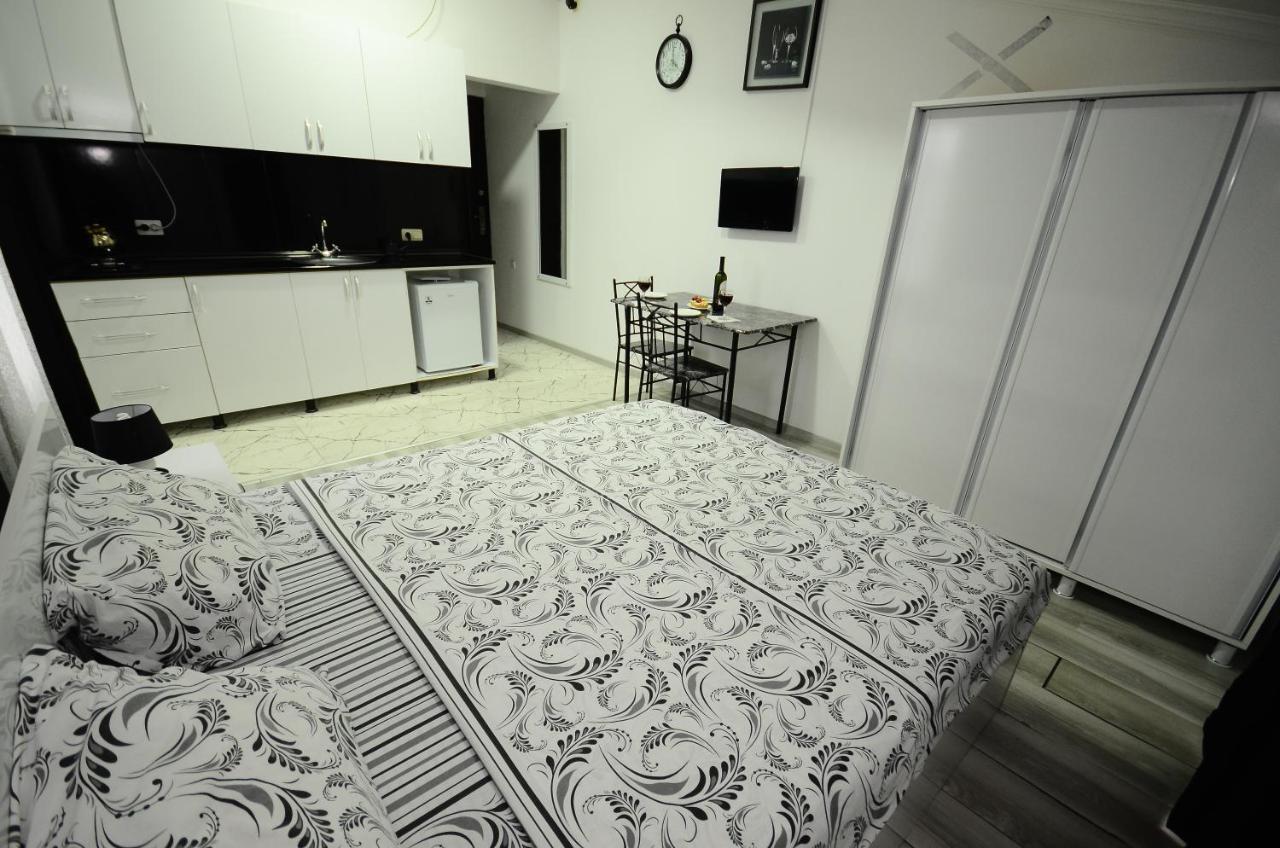 Aparthotel My Home Batumi Kültér fotó