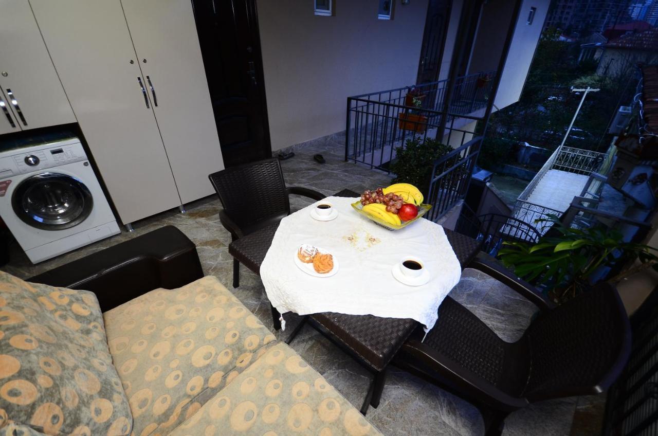 Aparthotel My Home Batumi Kültér fotó