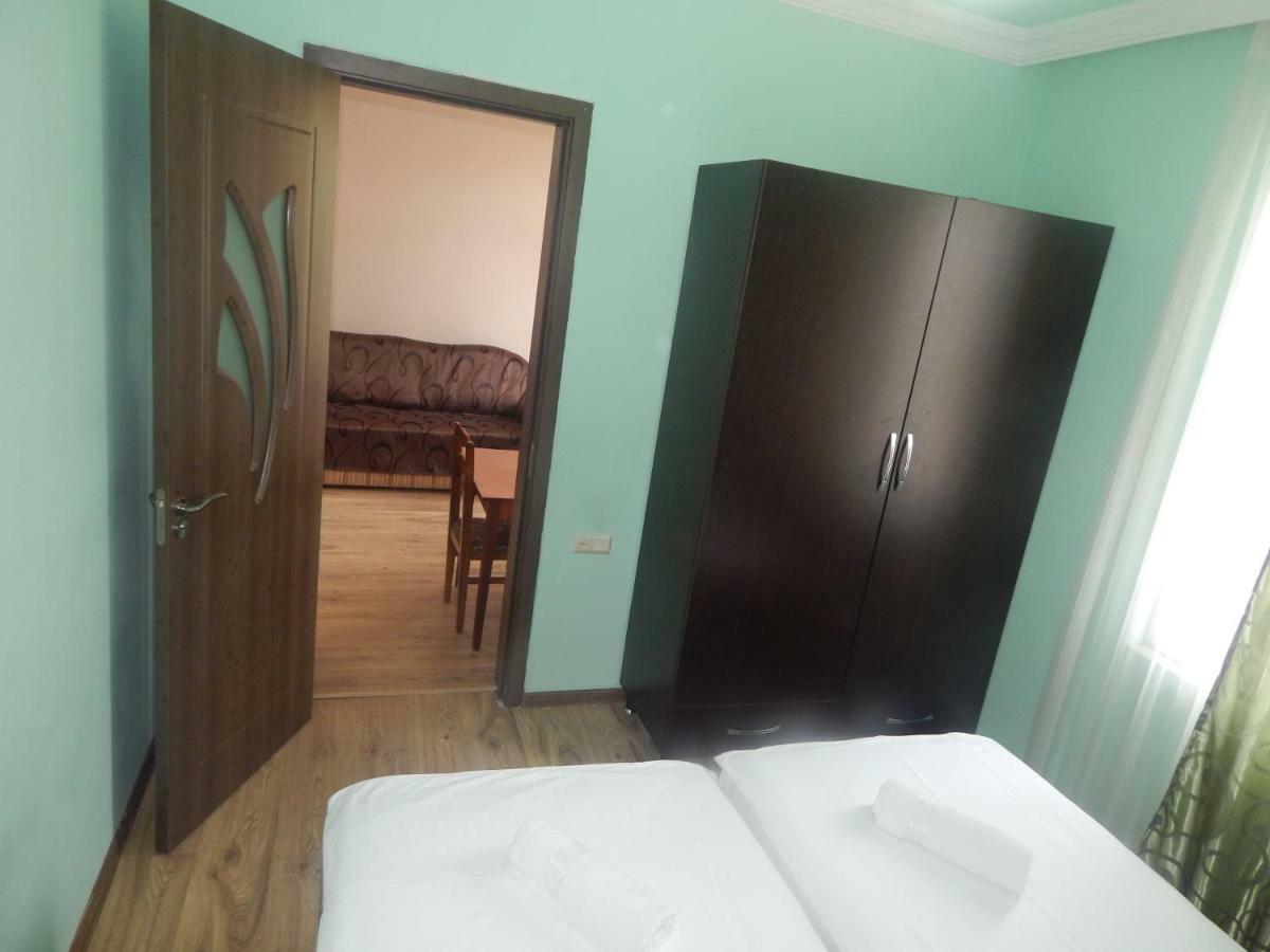 Aparthotel My Home Batumi Kültér fotó